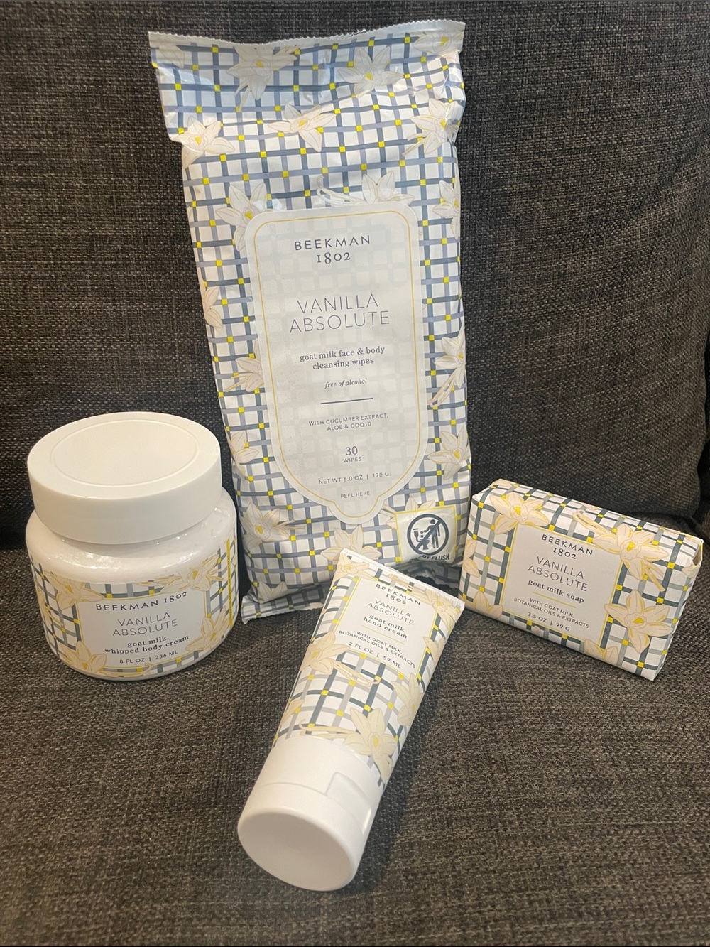 Beekman 1802 Vanilla Absolute 4 piece Bath & Body Set - NWT